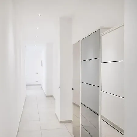 Easylife - - Padova 12 - Nolo Milano